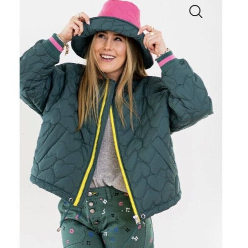 kerri Rosenthal Hat Women’s Quilted Reversible Heart Bucket Hat Pink Green